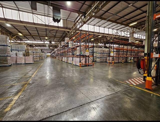 25,000M² WAREHOUSE TO LET IN BOKSBURG EAST